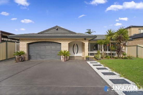 24 Buranda Crescent, St Johns Park, NSW 2176