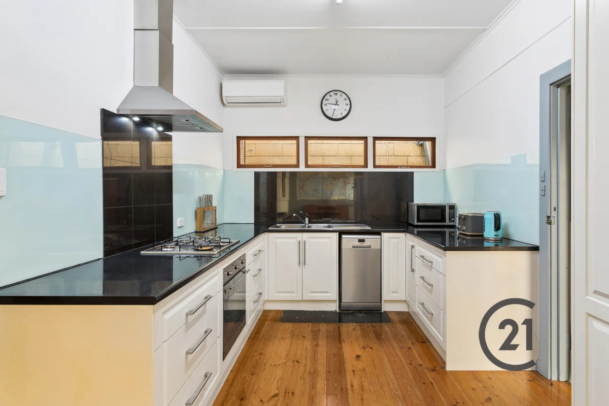 24 Castle Street, Glanville, SA 5015