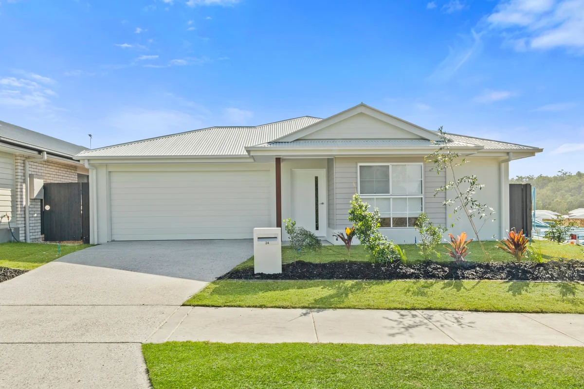 24 Flint Place, White Rock, Qld 4306