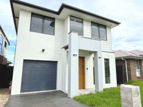 24 Fuyu St, Cobbitty, NSW 2570