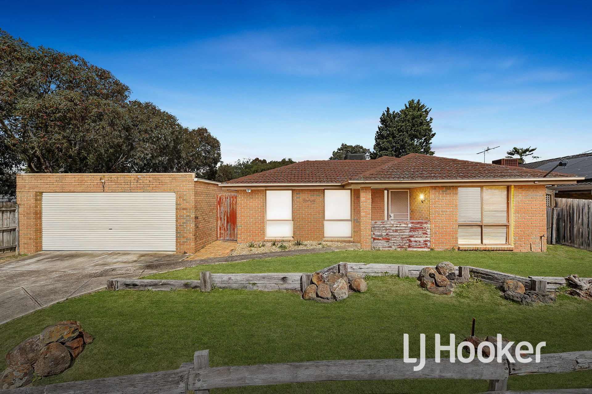 24 General Joshua Drive, Hampton Park, Vic 3976