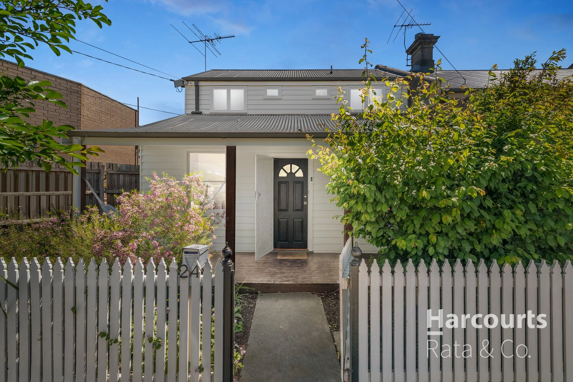 24 Livingstone Parade, Preston, Vic 3072