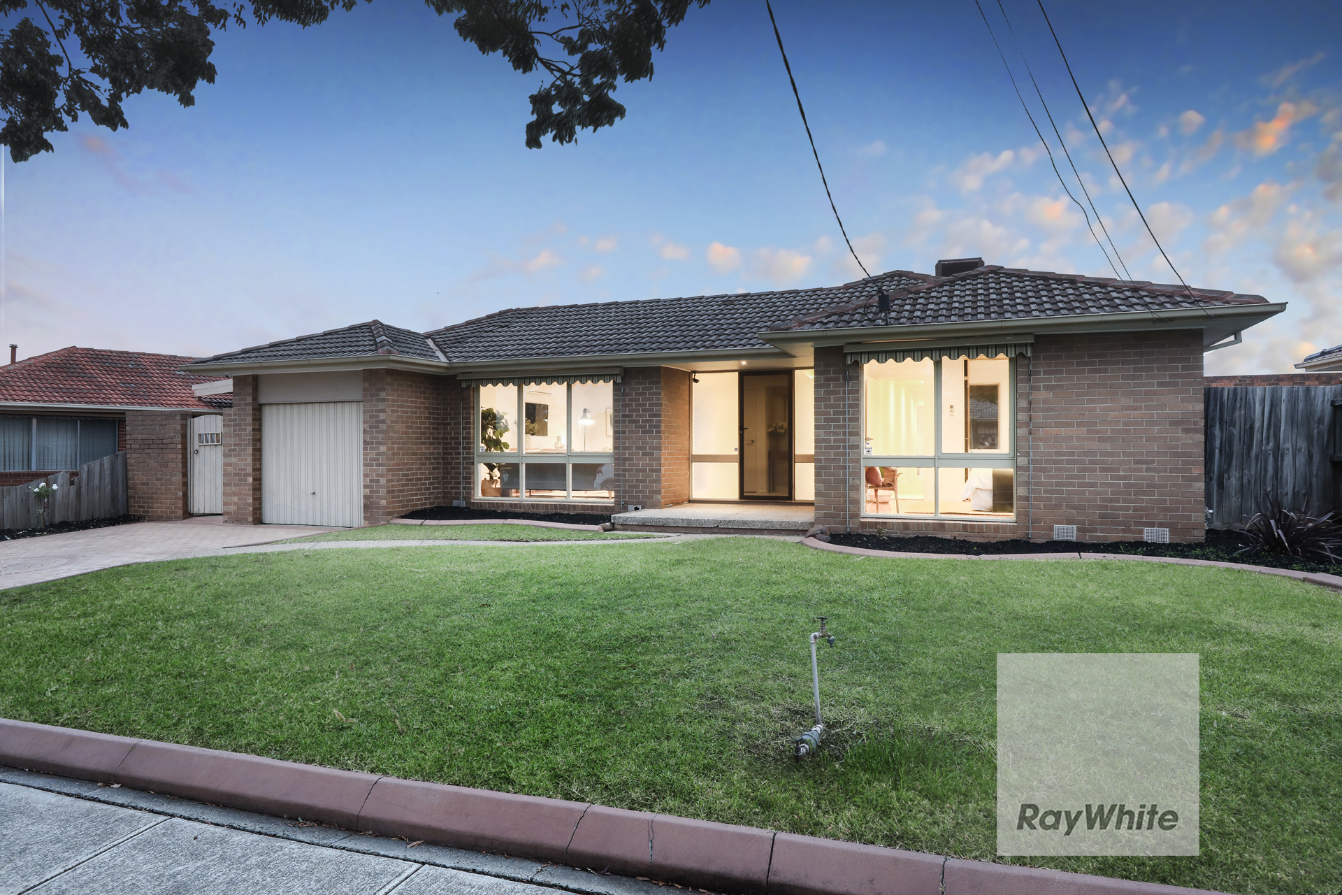 24 North Circular Road, Gladstone Park, Vic 3043 24 North Circular Road, Gladstone Park, Vic 3043