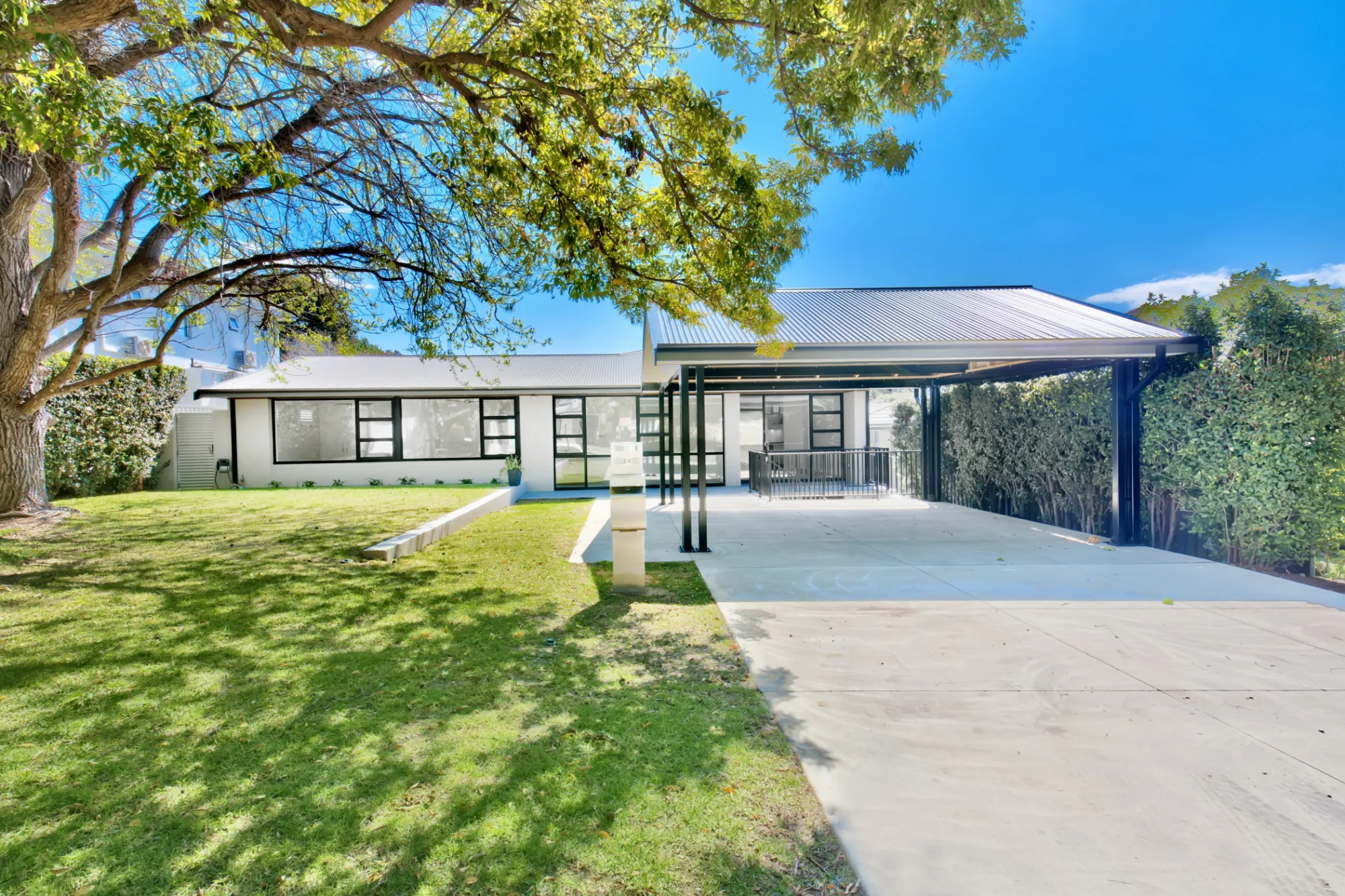 24 Oakdale Street, Floreat, WA 6014