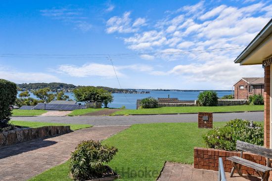 24 Sunlight Parade, Fishing Point, NSW 2283