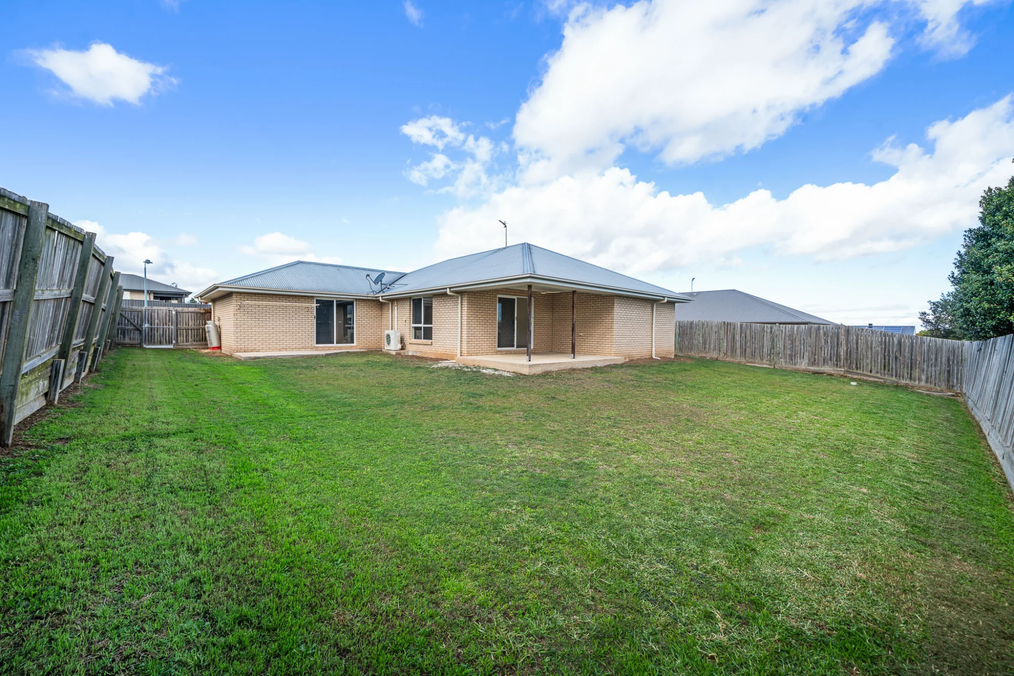 24 Wandoo Crescent, Westbrook, Qld 4350