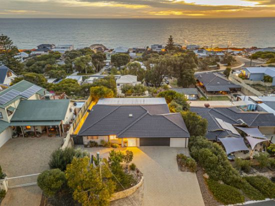 25 Ashley Avenue, Quinns Rocks, WA 6030