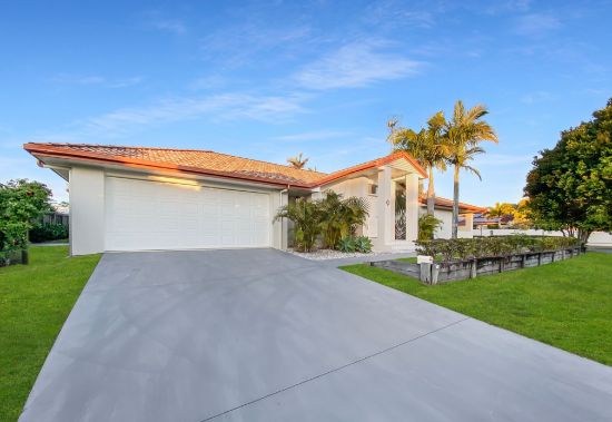 25 Bongaree Drive, Pelican Waters, Qld 4551