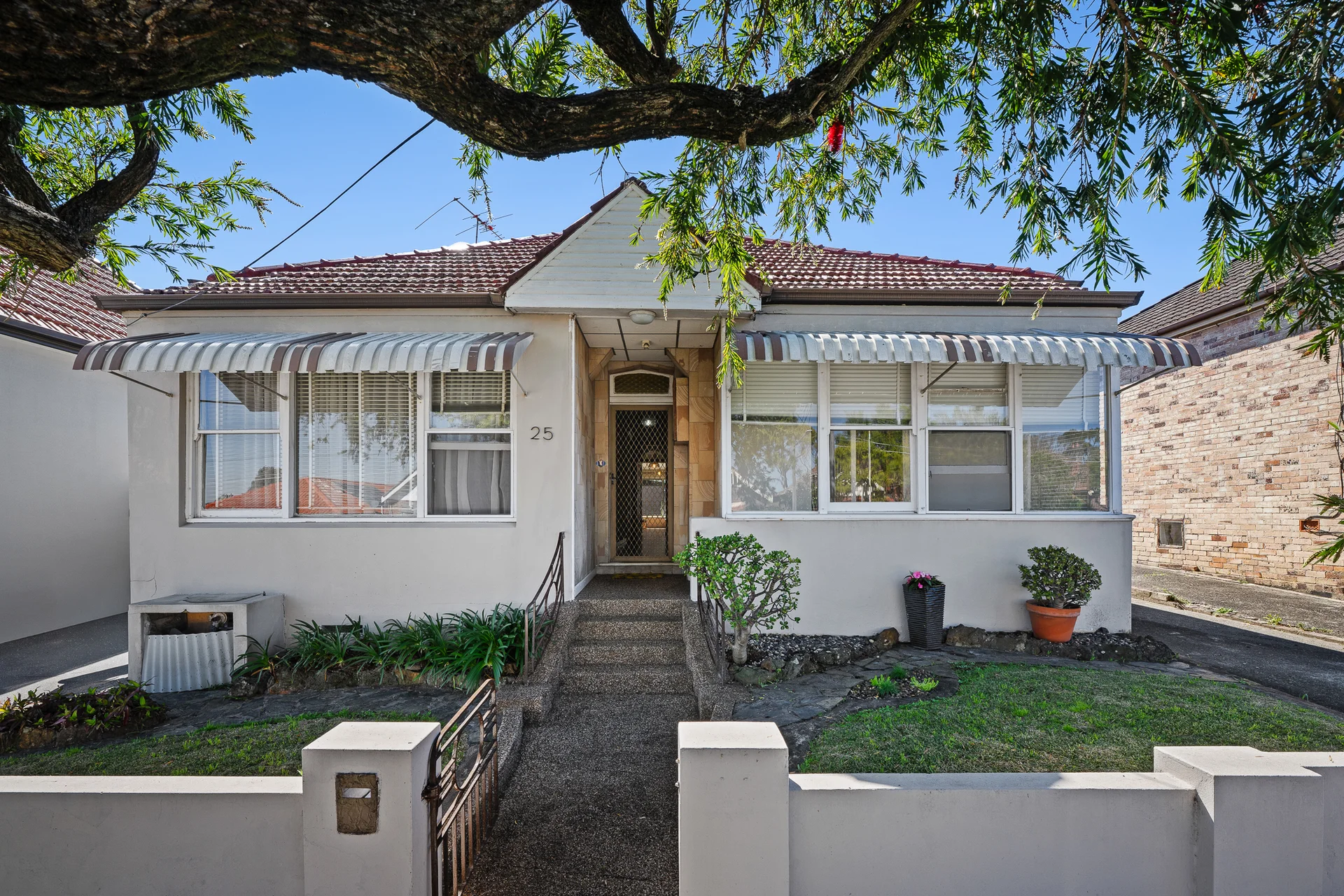 25 Canterton Street, Hurlstone Park, NSW 2193