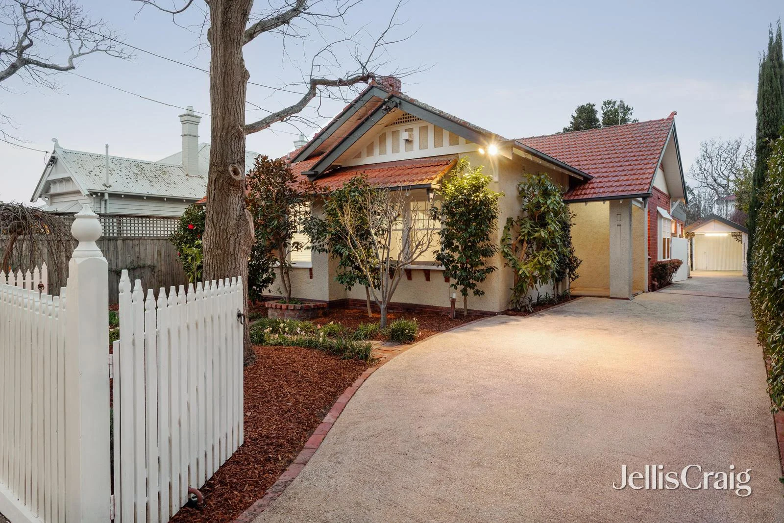 25 Durham Road, Surrey Hills, Vic 3127