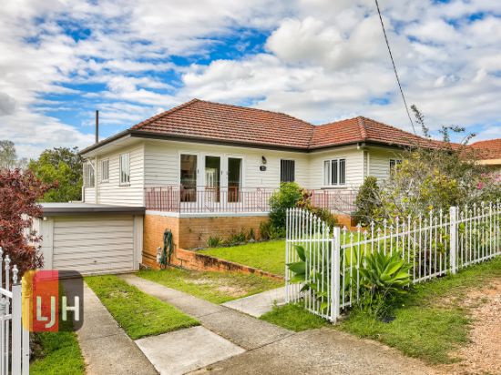 25 Goorama Street, Stafford, Qld 4053