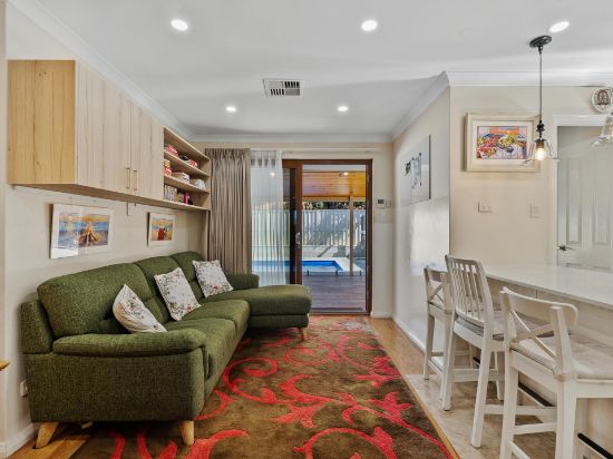 25 Honours Rise, Marangaroo, WA 6064