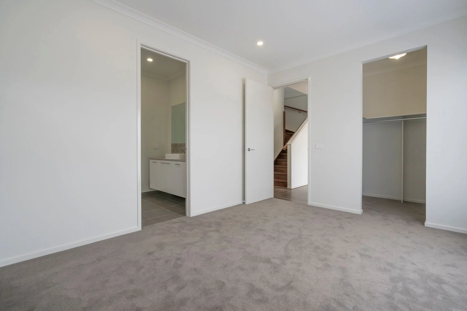 25 Lonsdale Parade, Donnybrook VIC 3064