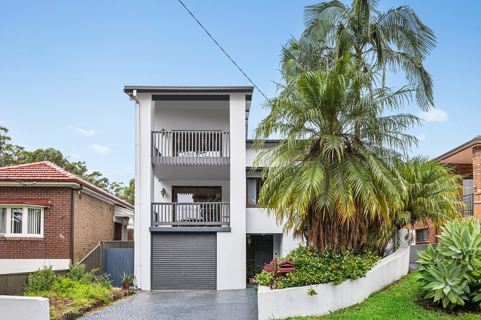 25 Louis Terrace, Hurstville, NSW 2220 25 Louis Terrace, Hurstville, NSW 2220