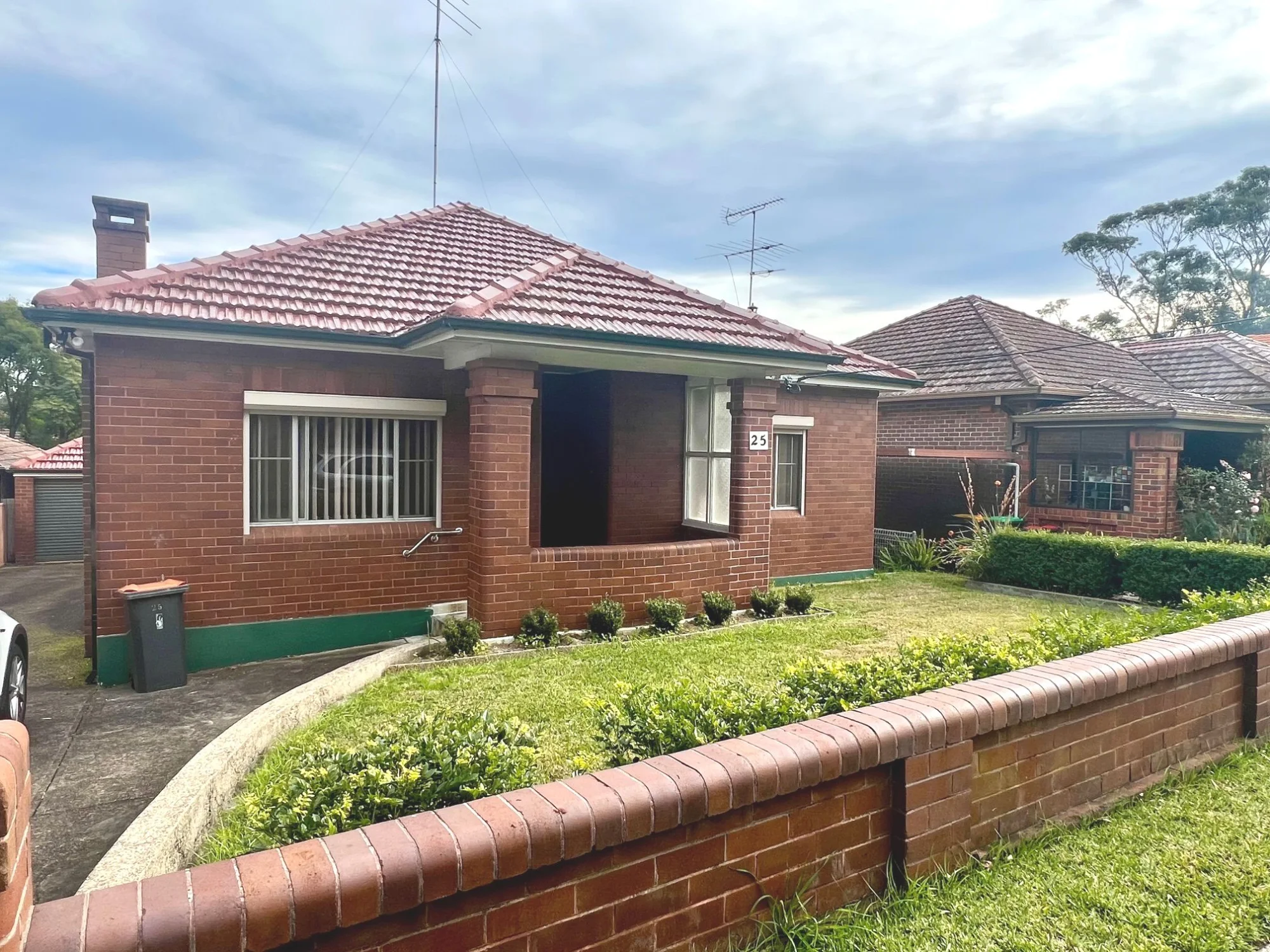 25 McRaes Avenue, Penshurst NSW 2222