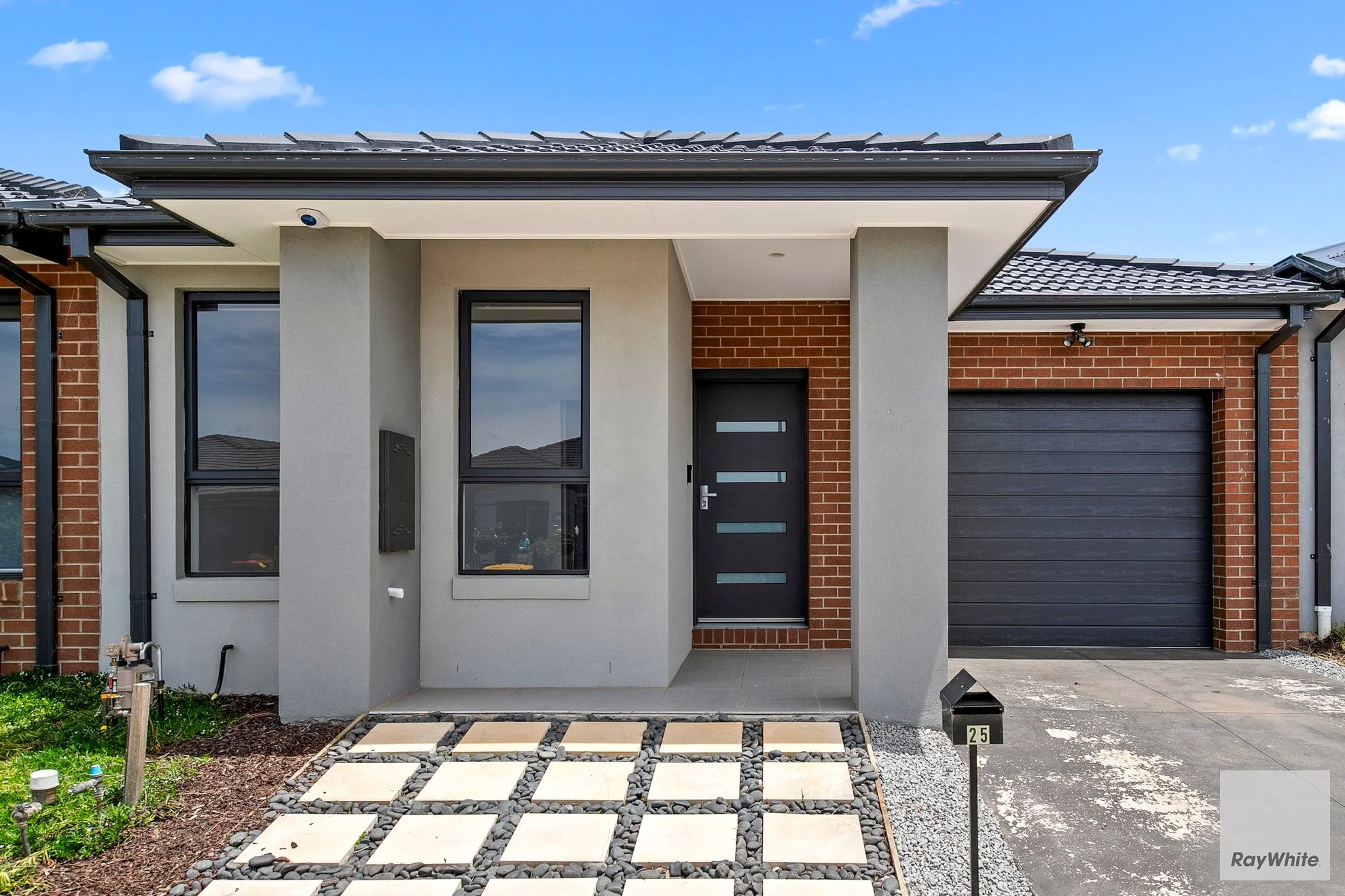 25 Miandad Street, Rockbank VIC 3335