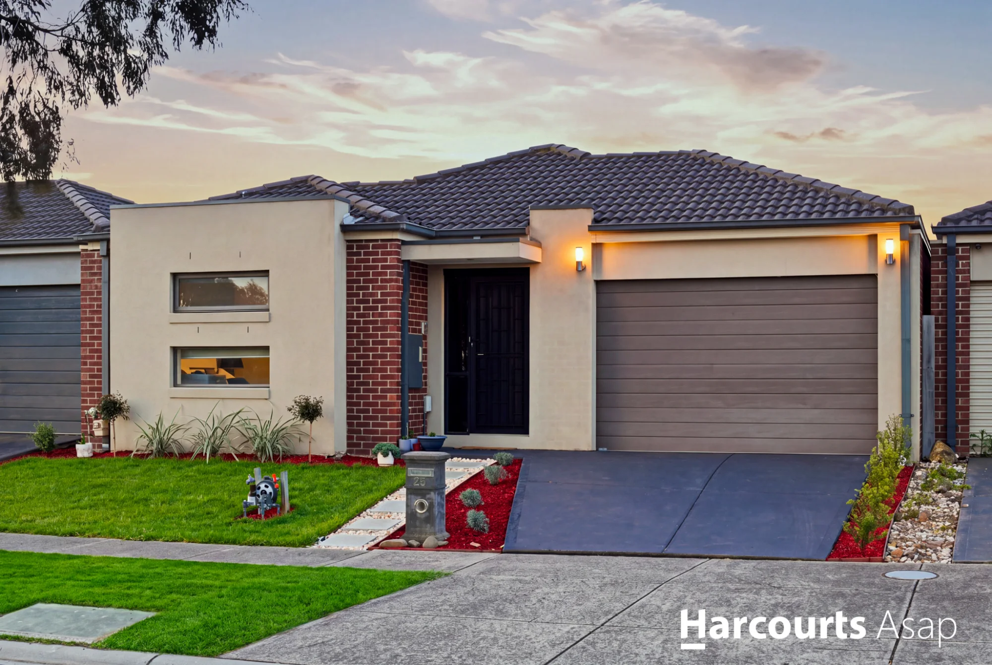 25 Paxford Drive, Cranbourne North, Vic 3977