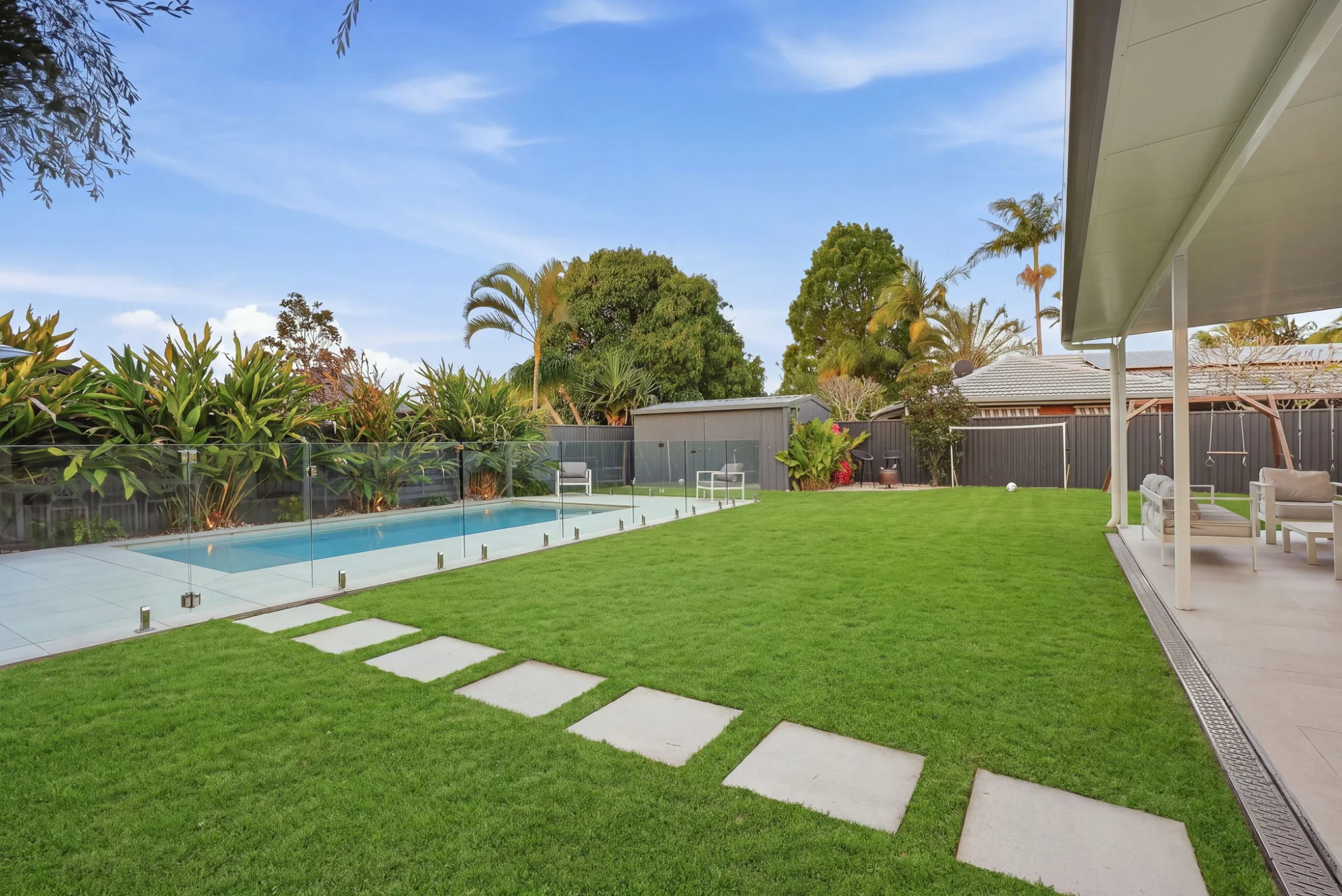 25 Seabrook Street, Elanora, Qld 4221