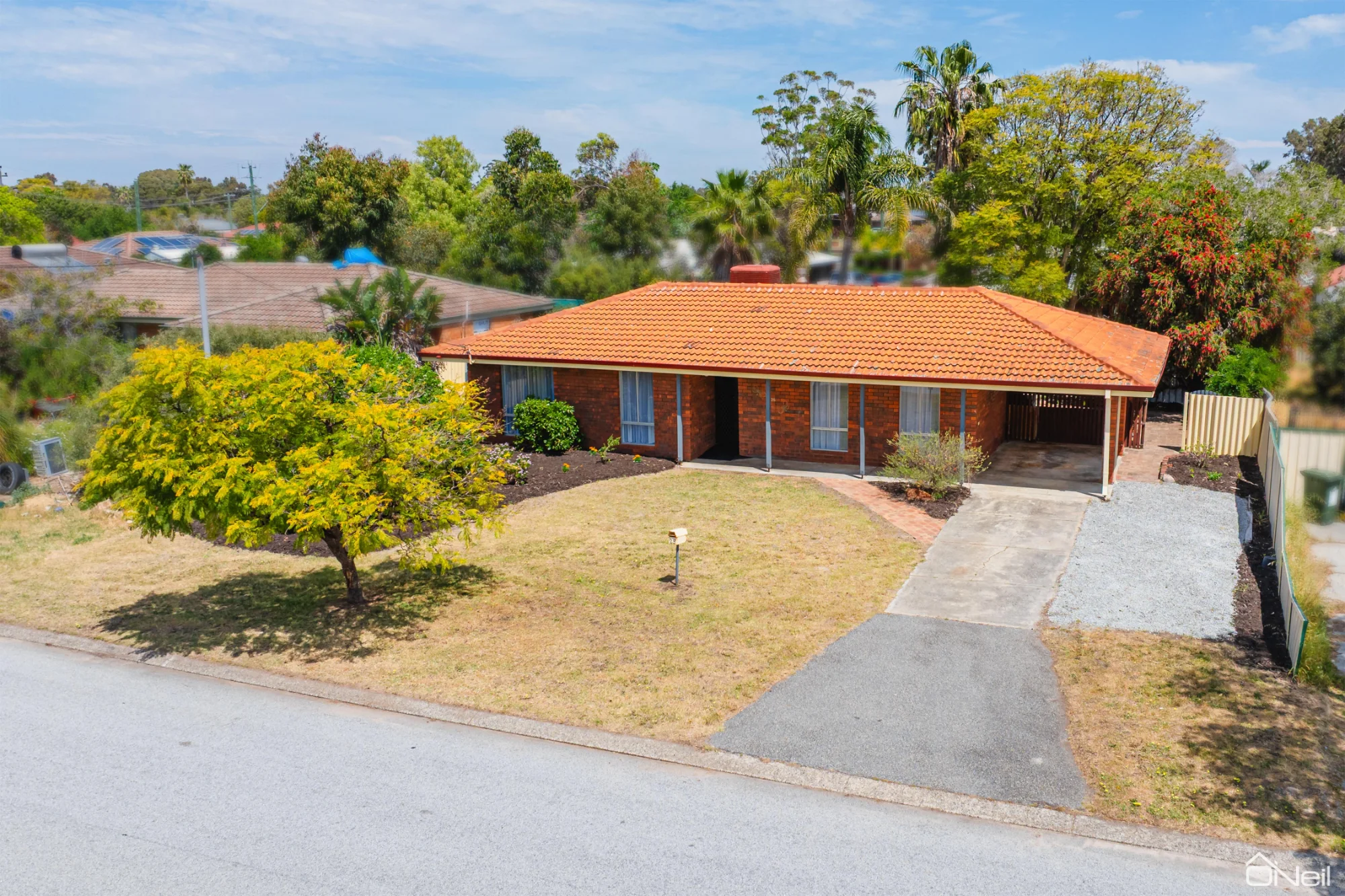 25 Selsdon Road, Camillo, WA 6111