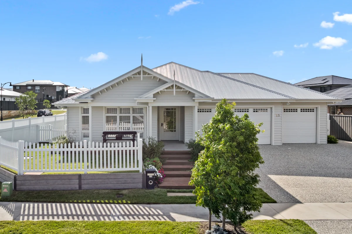 25 Steamcruiser Drive, Chisholm, NSW 2322