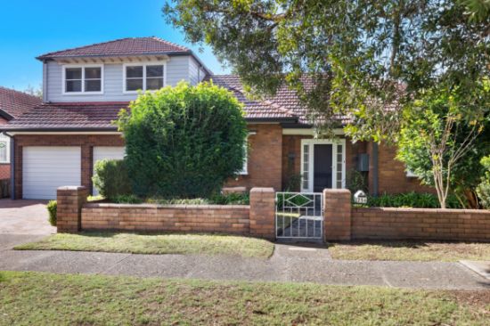 254 Parkway Avenue, Hamilton East, NSW 2303