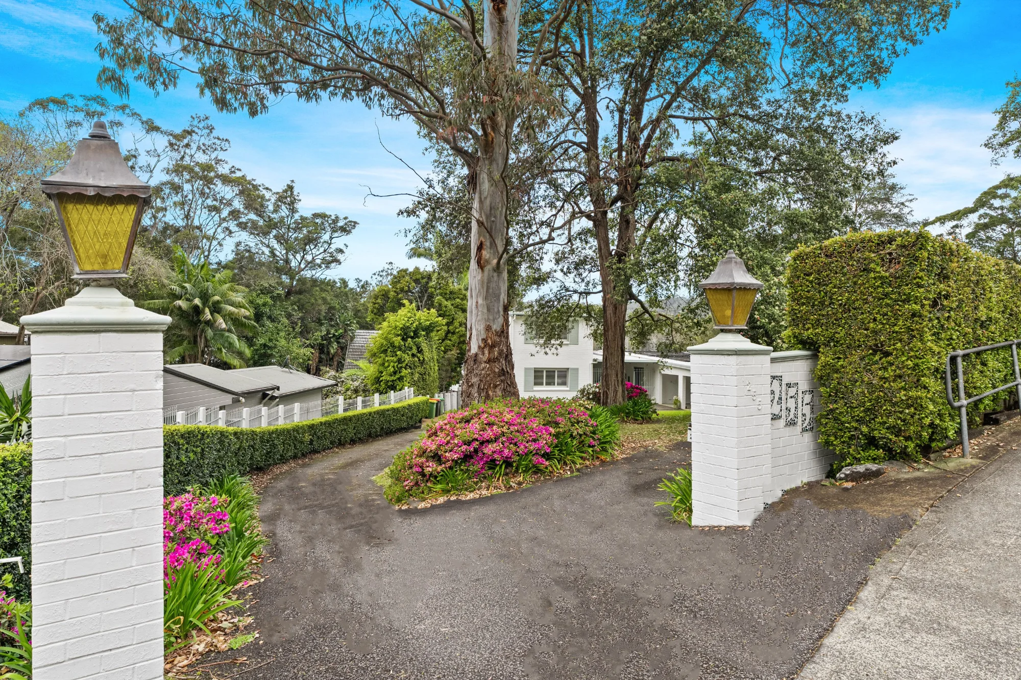 255 The Round Drive, Avoca Beach NSW 2251