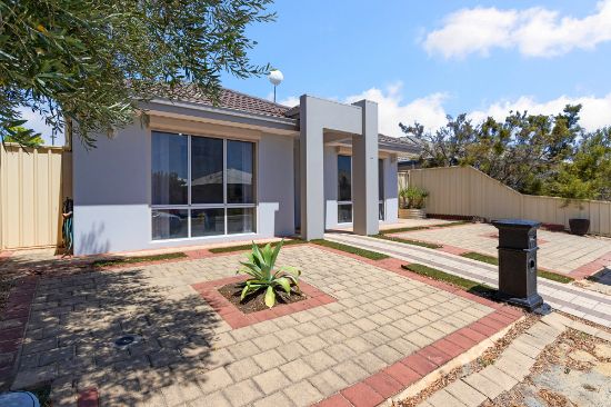 26 Bordeaux Parade, Piara Waters, WA 6112