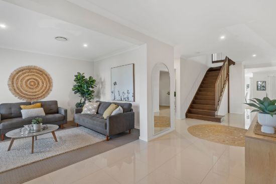 26 Cyan Street, Helensvale, Qld 4212