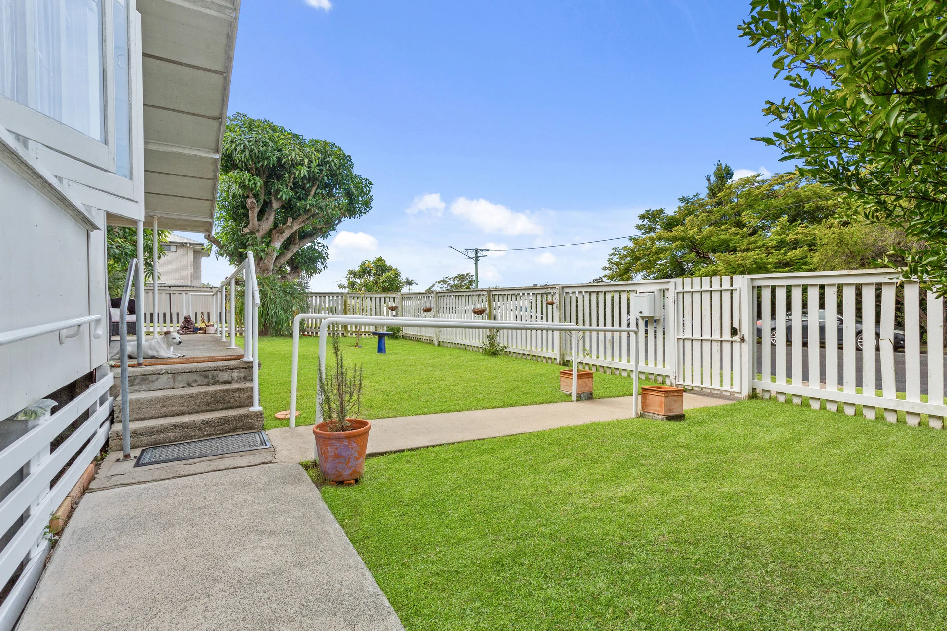 26 Echlin Street, Labrador, Qld 4215