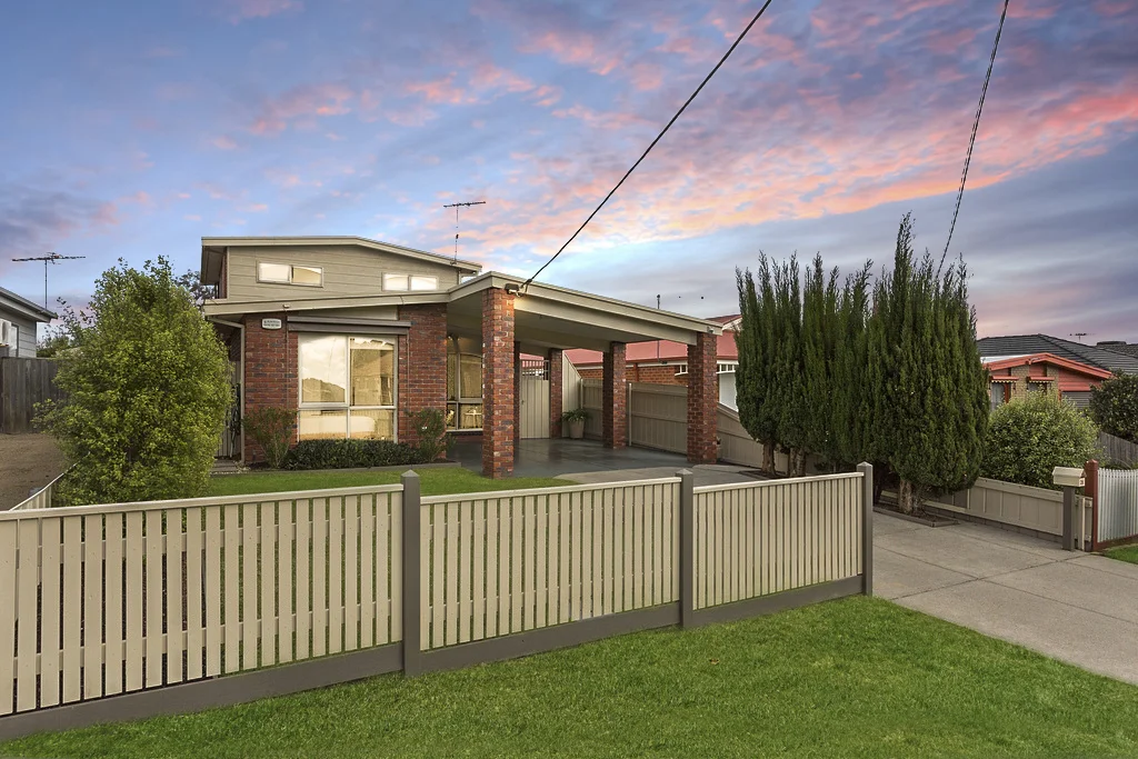 26 Fifth Avenue, Rosebud, Vic 3939