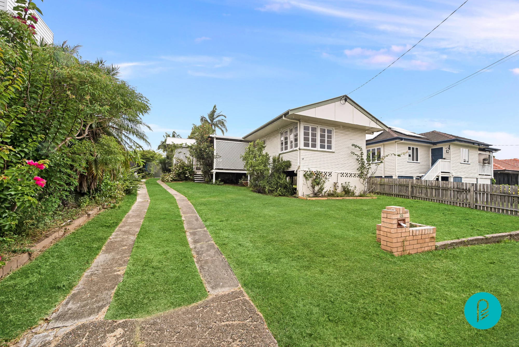 26 Oatland Crescent, Holland Park West, Qld 4121