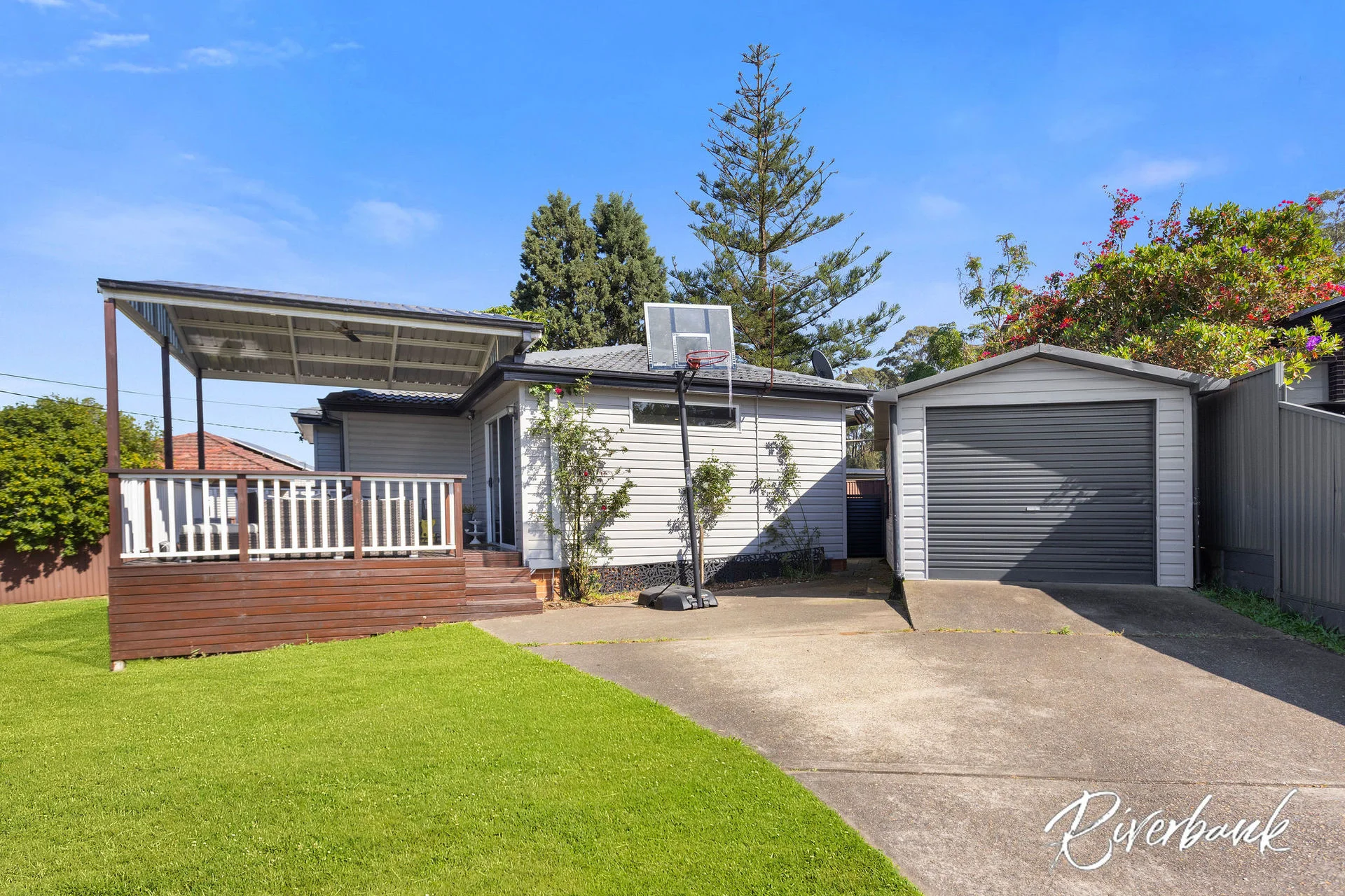 26 Pambula Crescent, Woodpark, NSW 2164