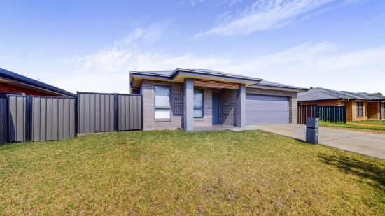 26 Peel Place, Dubbo, NSW 2830