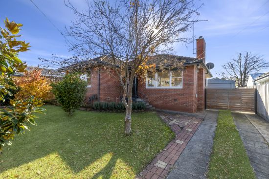 26 Porter Avenue, Highton, Vic 3216
