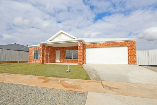 26 Thomas street, Gol Gol, NSW 2738