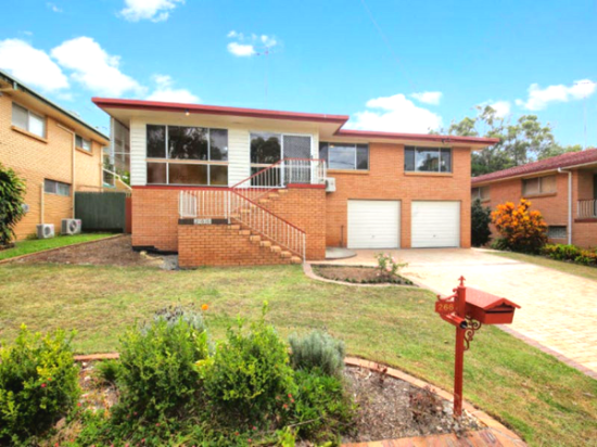 266 Broadwater Road, Mansfield, Qld 4122