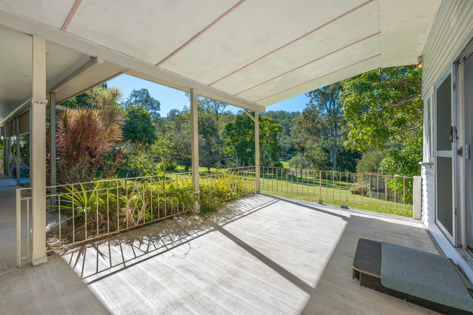 268 Lochinvar Lane, The Gap, Qld 4061