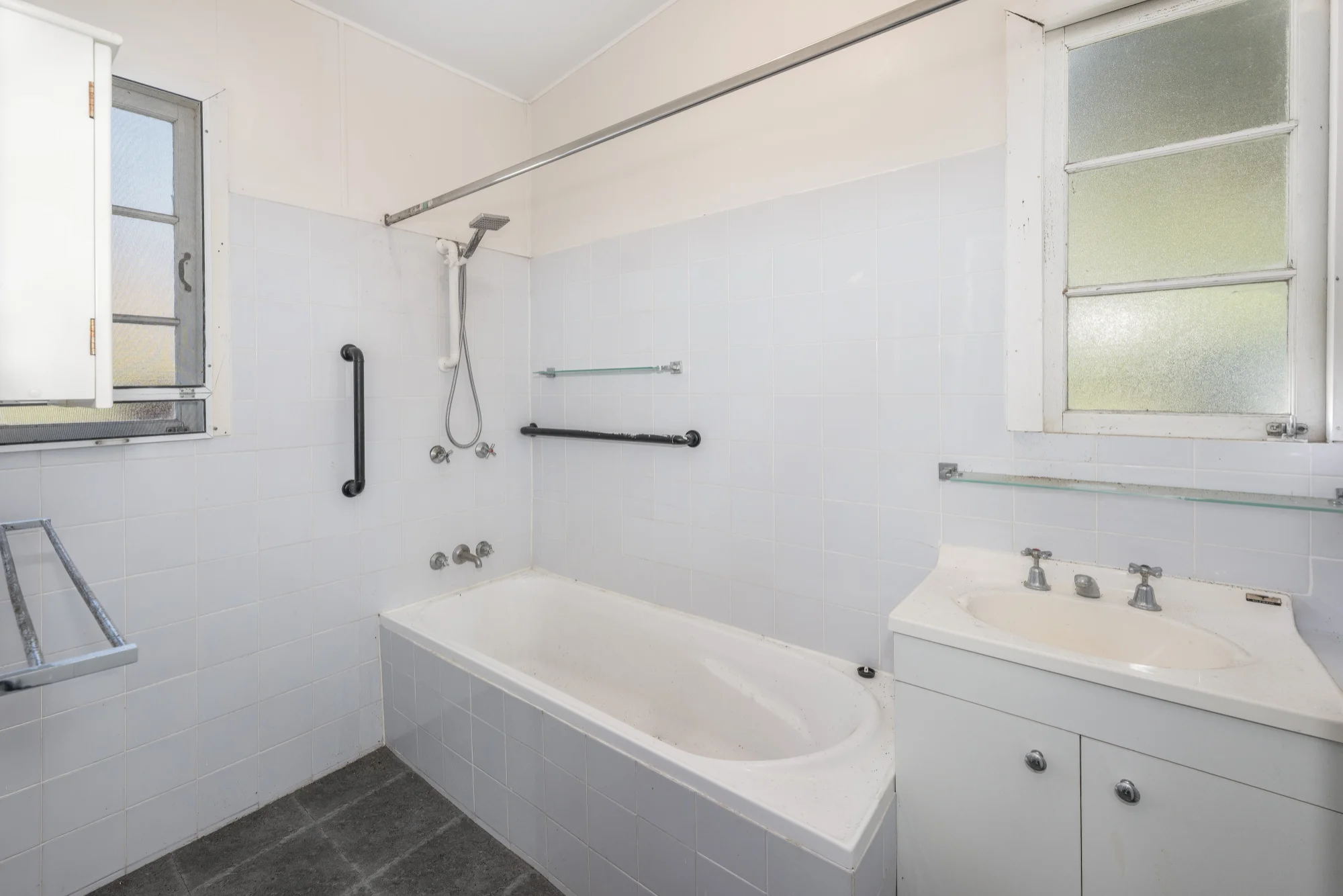 268 Lochinvar Lane, The Gap, Qld 4061