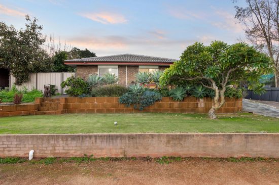 27 Baronet Road, Lesmurdie, WA 6076
