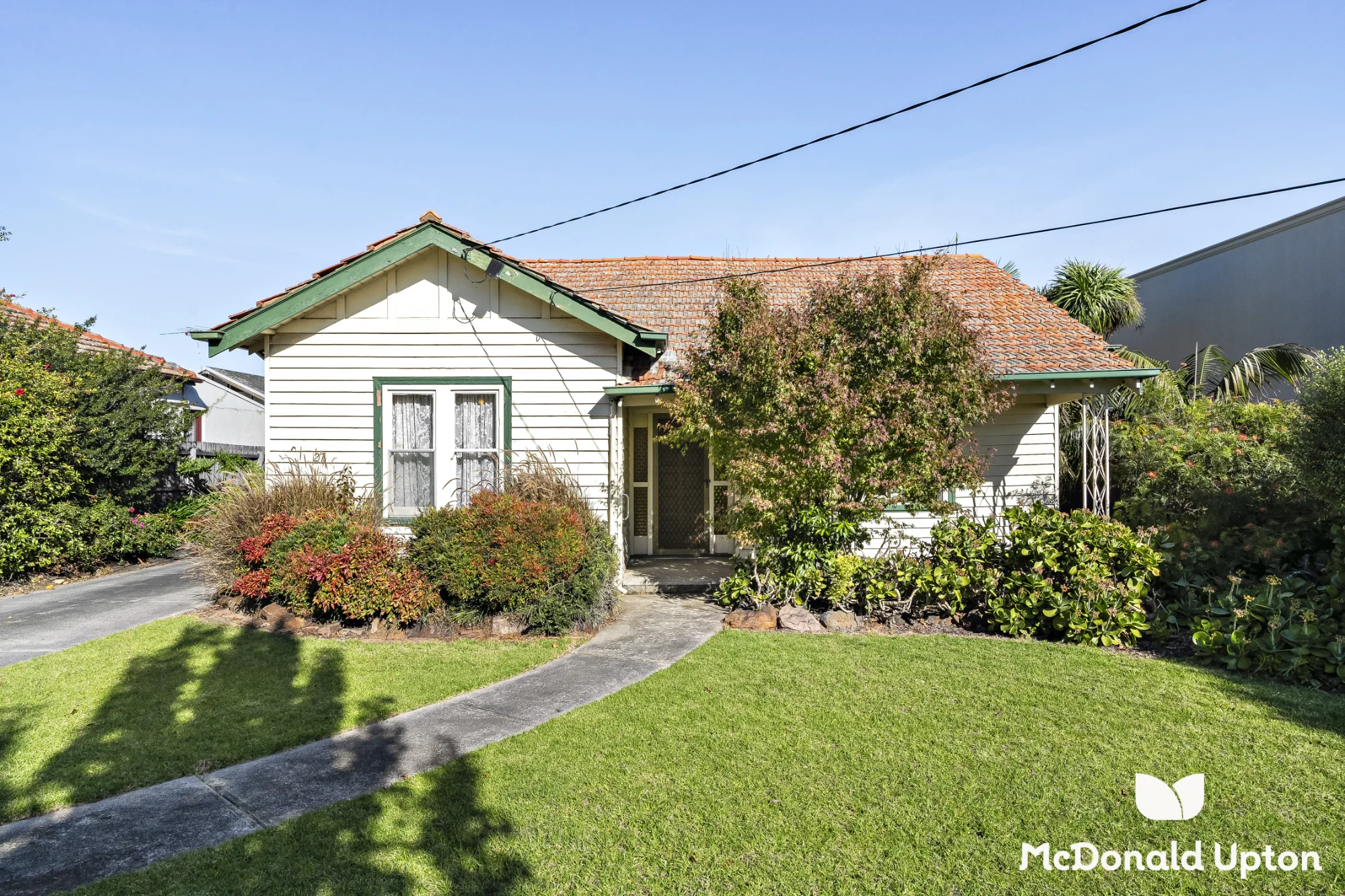 27 Braemar Street, Essendon, Vic 3040