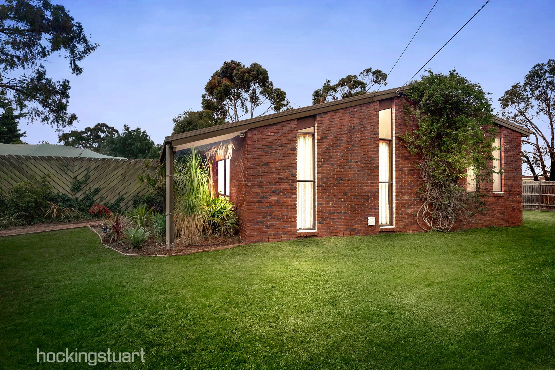 27 Carina Drive, Melton, Vic 3337