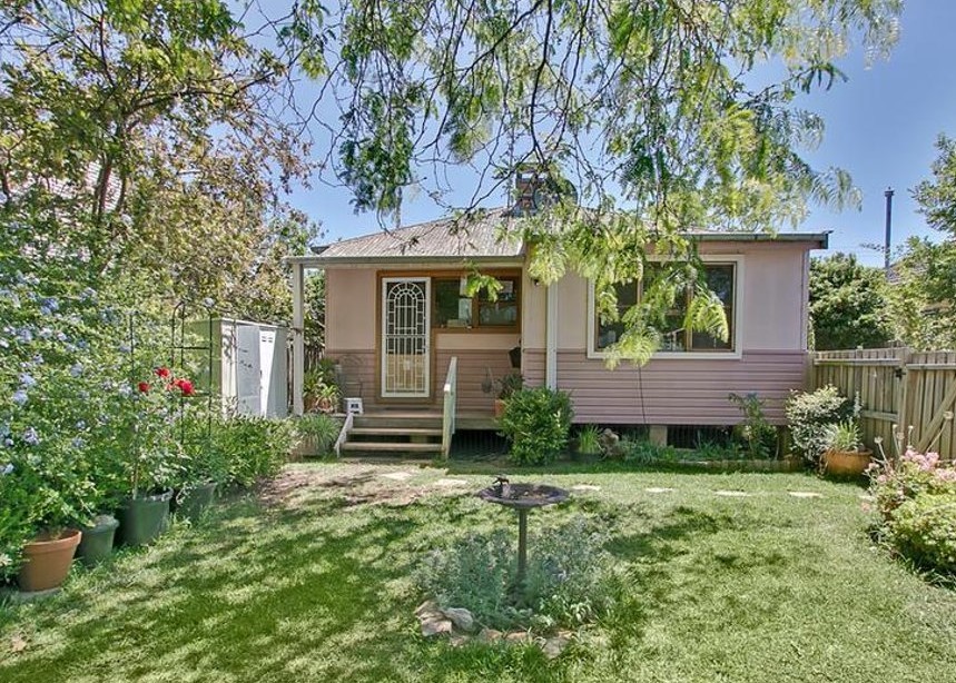 27 Dight Street, Richmond, NSW 2753 27 Dight Street, Richmond, NSW 2753