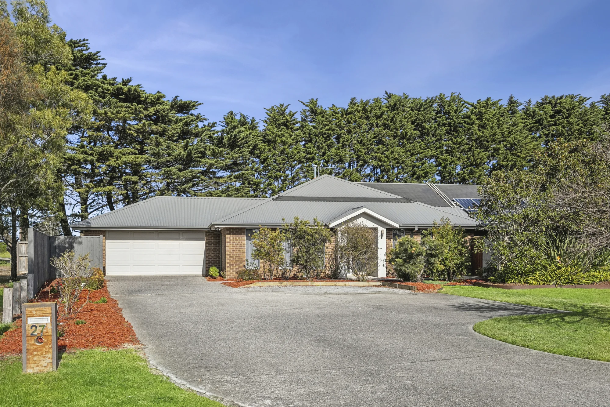 27 Dorrigo Court, Leopold, Vic 3224