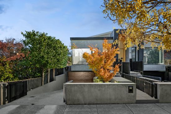 27 Houston Ave, Strathmore, Vic 3041
