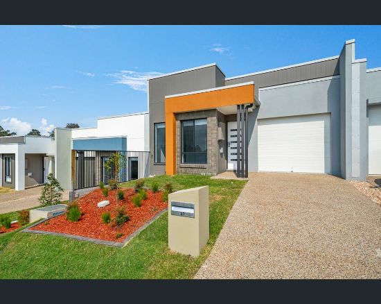 27 Huon Place, Hillcrest, Qld 4118