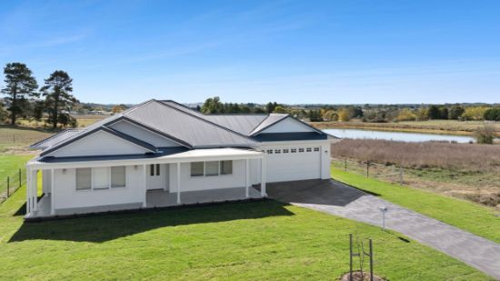 27 Nicholson Circuit, Crookwell, NSW 2583