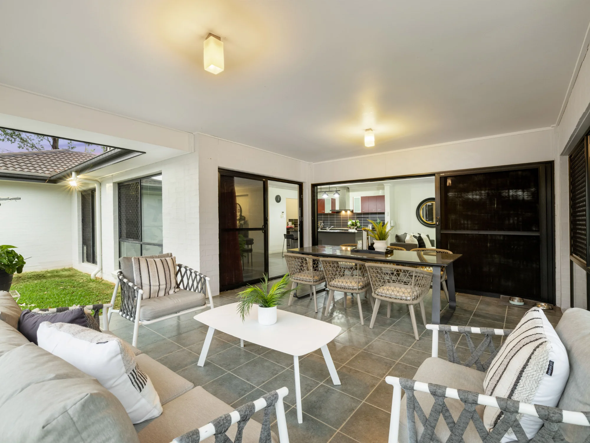 27 Quinn Close, Augustine Heights QLD 4300