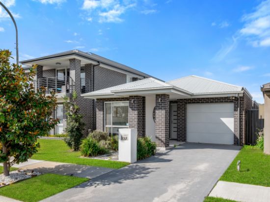 27 Silverton Street, Gregory Hills, NSW 2557