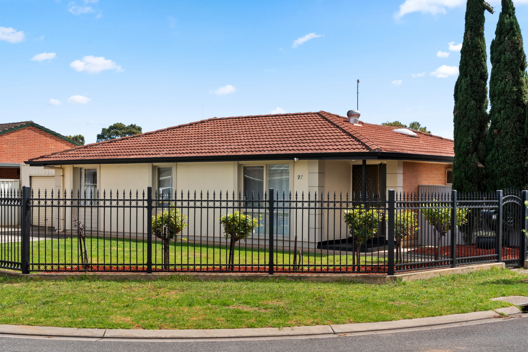 27 Torrens Crescent, Pennington, SA 5013