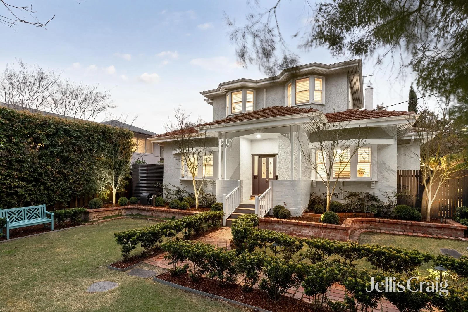 27 Valley Parade, Glen Iris, Vic 3146